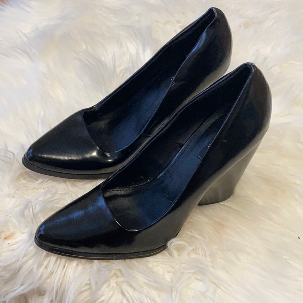 Forever 21 black chunky three inch heels